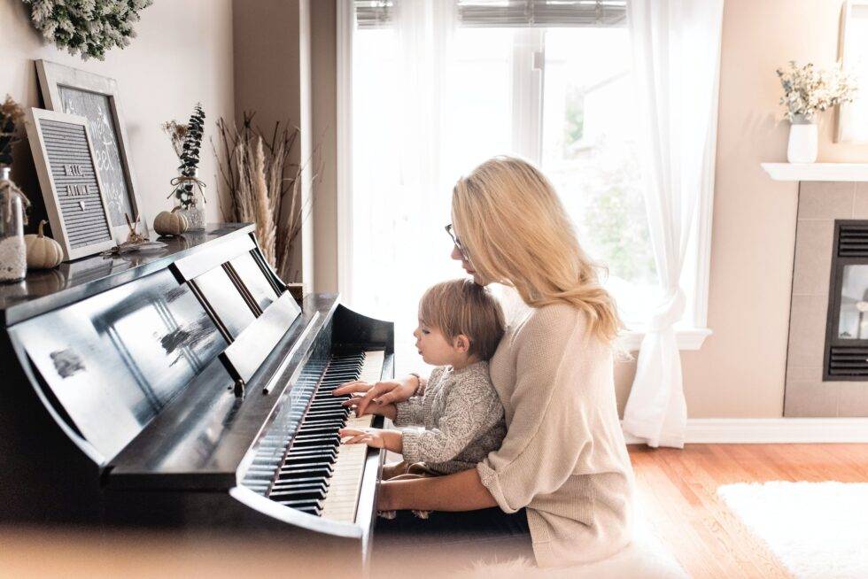How Learning Music Benefits Your Kids